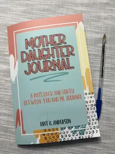 [Mothers Day Gift] Mother Daughter Journal Pass Back And Forth Between You and Me: A Fun No Stress Just Between Us Journal For Moms And Daughters (Guided Journal For ... Makes A Unique Gift For Mom On Mothers Day) Paperback