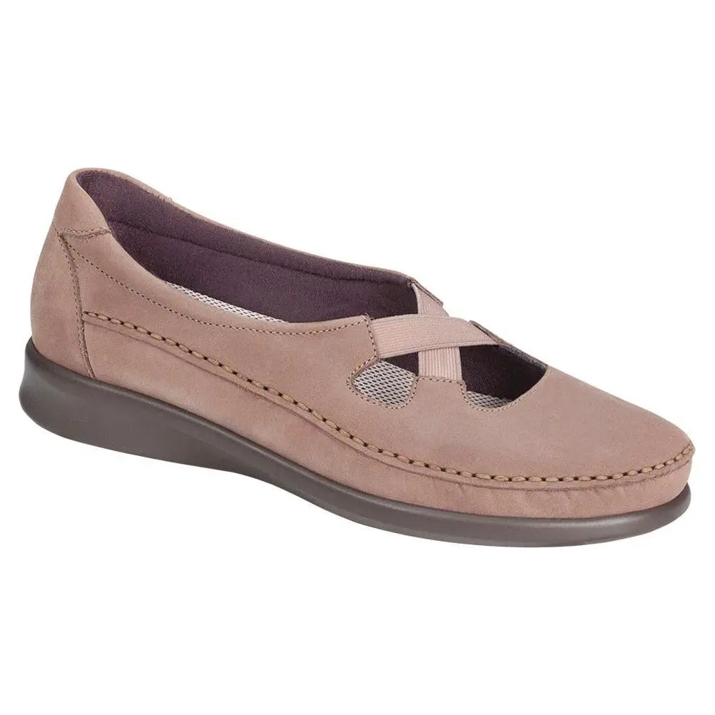 SAS Women's Crissy Slip On Loafer in Praline Wide