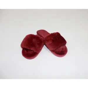 Fluffy Slipper (Burgundy)