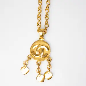 Pre-owned C26031502 Chanel Medallion Necklace