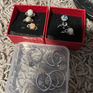 opal rings