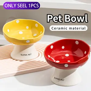 A Ceramic Bowl Designed for Pets, Featuring a Wide Rim to Prevent Spills, a Height Suitable for Pets, And a Unique Mushroom Shape That Makes Cleaning Easy, Ideal for Both Homes And Pet Shops