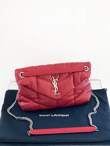 Pre-owned Leather Shoulder Bags Saint Laurent Red Nappa Medium Puffer Loulou Shoulder Bag