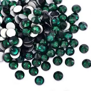 Dark Green (Emerald glass rhinestones) Dark Green (Emerald glass rhinestones)