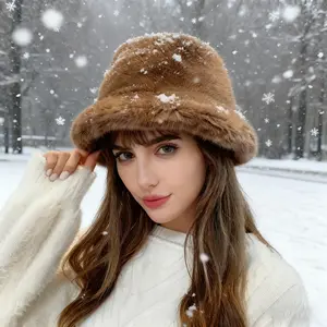 New autumn/winter women's plush fisherman's hat, stylish, warm, windproof, ear-protecting, high-value faux fur hat.