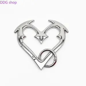 Heartbreaker Carabiner Keychain, Bold Retro Heart Shaped Zinc Alloy Clip, Heavy Duty Anti Rust Metal Bag Charm, Trendy Punk Statement Accessory for Keys Backpack Purse Daily Casual Festival Gift