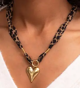 Trendy Heart Pendant Leopard Scarf Necklace