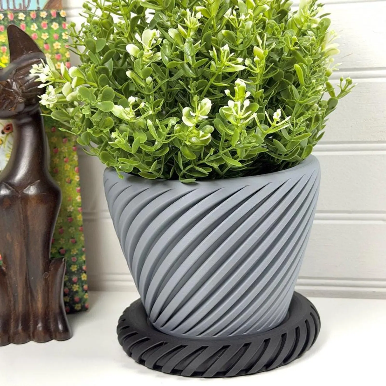 Leiria Planter, Indoor Plant Pot with Decorative Drip Tray, Tabletop Planter, Car Enthusiast Gift