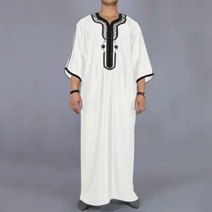Men's Muslim casual V-neck bat-sleeved robe, embroidered contrast with ruffled robe gym apparel