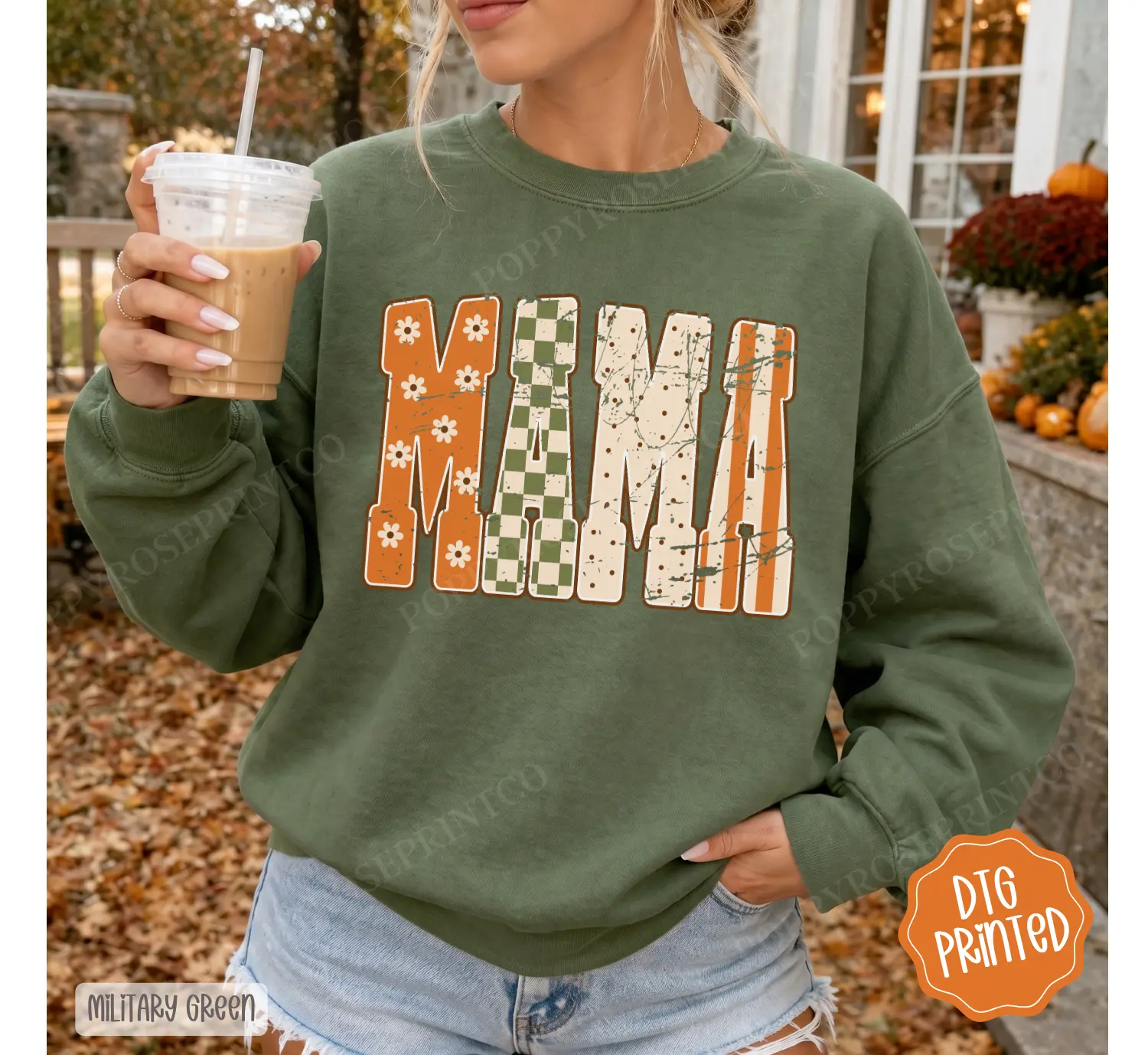 Fall Checkered Mama Gildan Sweatshirt, Trendy Women's Fall Crewneck