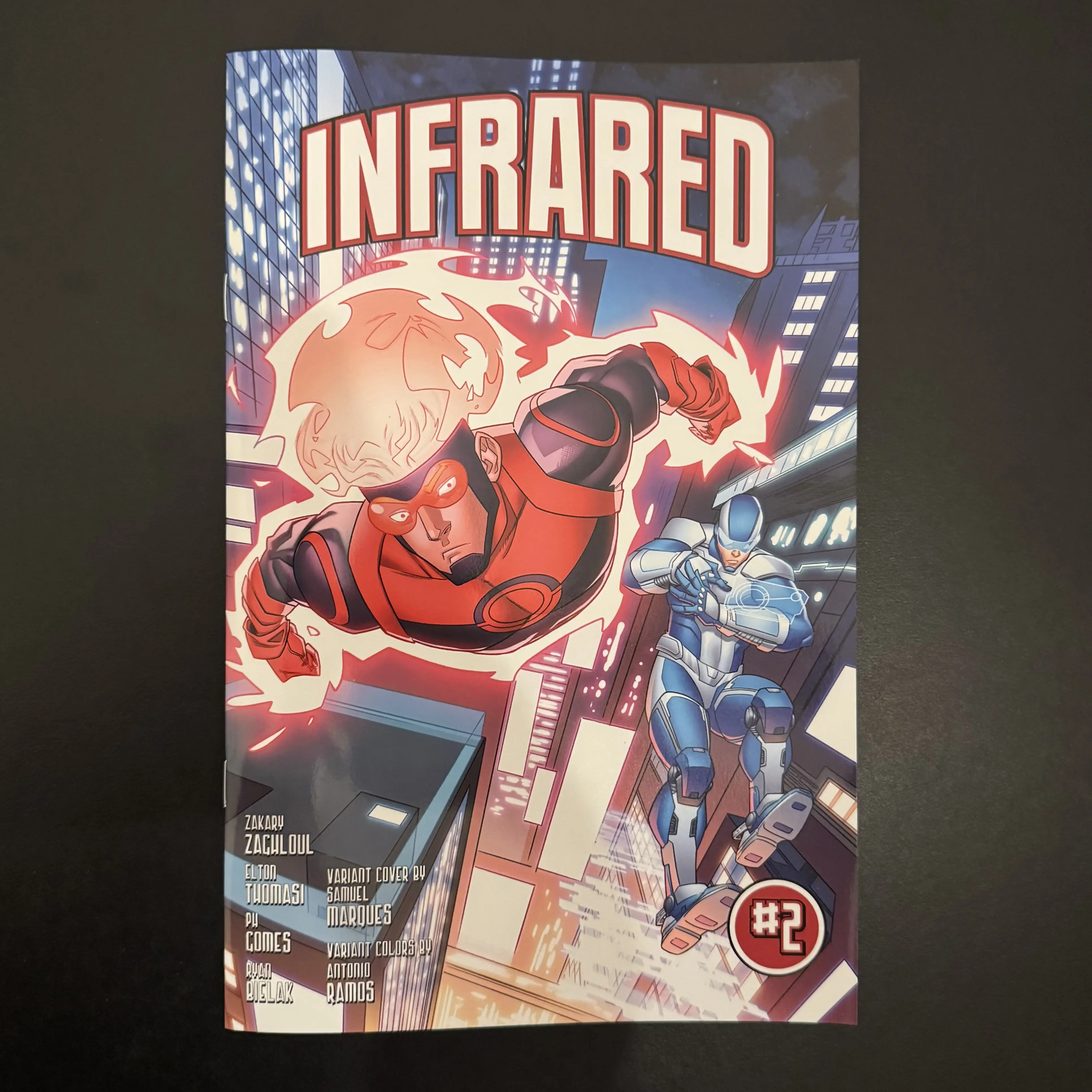INFRARED #2 - VARIANT COVER (LIMITED EDITION) INFRARED #2 - VARIANT COVER (LIMITED EDITION)