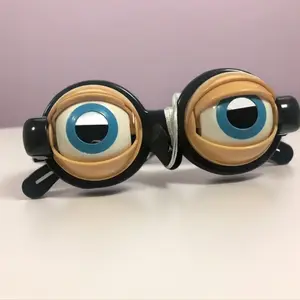 Novelty Funny Glasses with Winking Eye Mechanism Casual Style Decorative Eyewear for Selfie Fun Gag Gifts for Friends