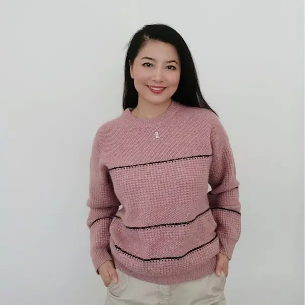 100% Cashmere Soft Pink Sweater