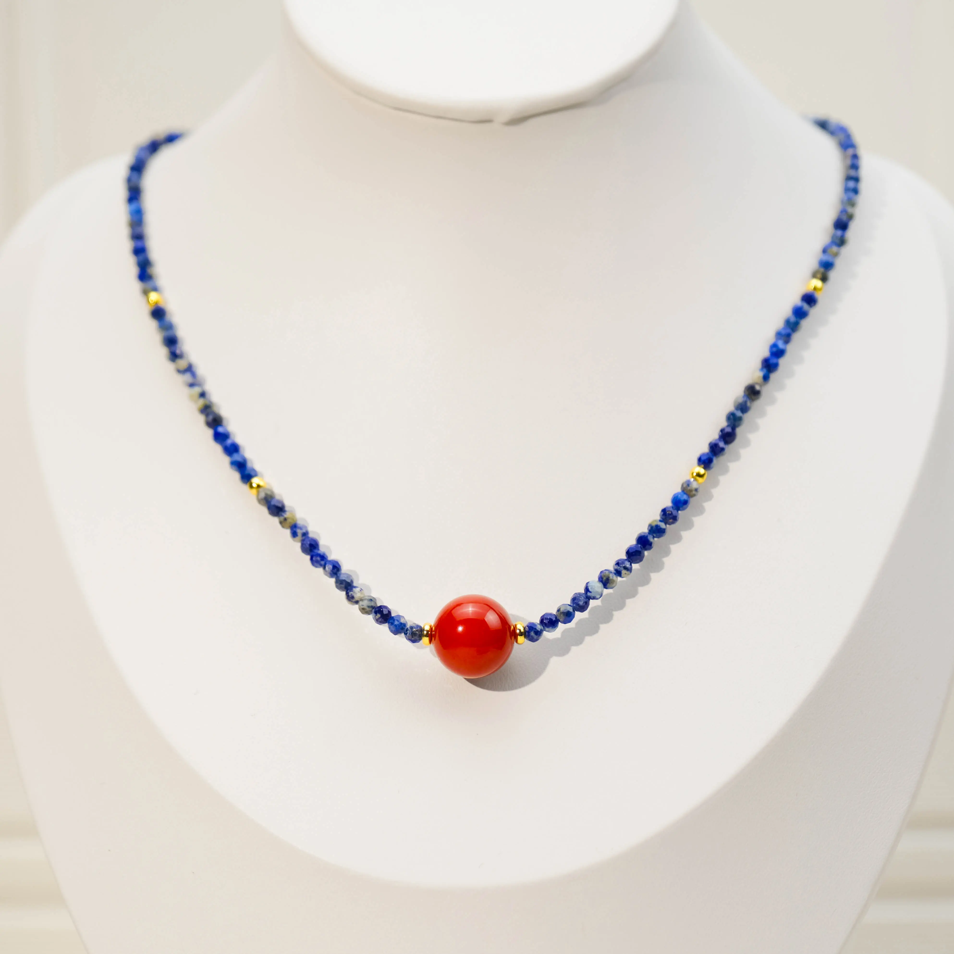 Unisex Elegant Natural Crystal Statement Pendant Necklace - 1 Count Lapis Lazuli and Carnelian Designer Piece for Adults, Statement Pieces, Beaded Chain, Daily, Everyday Wear