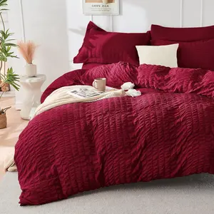 HYMOKEGE Burgundy Duvet Cover Full Size, Ultra Soft 3-Piece Seersucker Duvet Cover Set with Zipper Closure, Soft Brushed Microfiber Bedding Set with 8 Corner Ties (80"x90", 2 Pillowshams)
