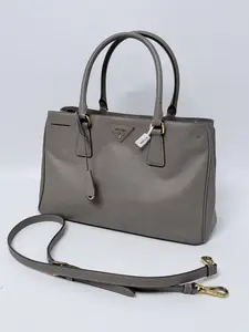 Pre-owned PRADA Saffiano Leather Crossbody Bags Galleria Tote Bag Grey Gold Hardware JA733PR