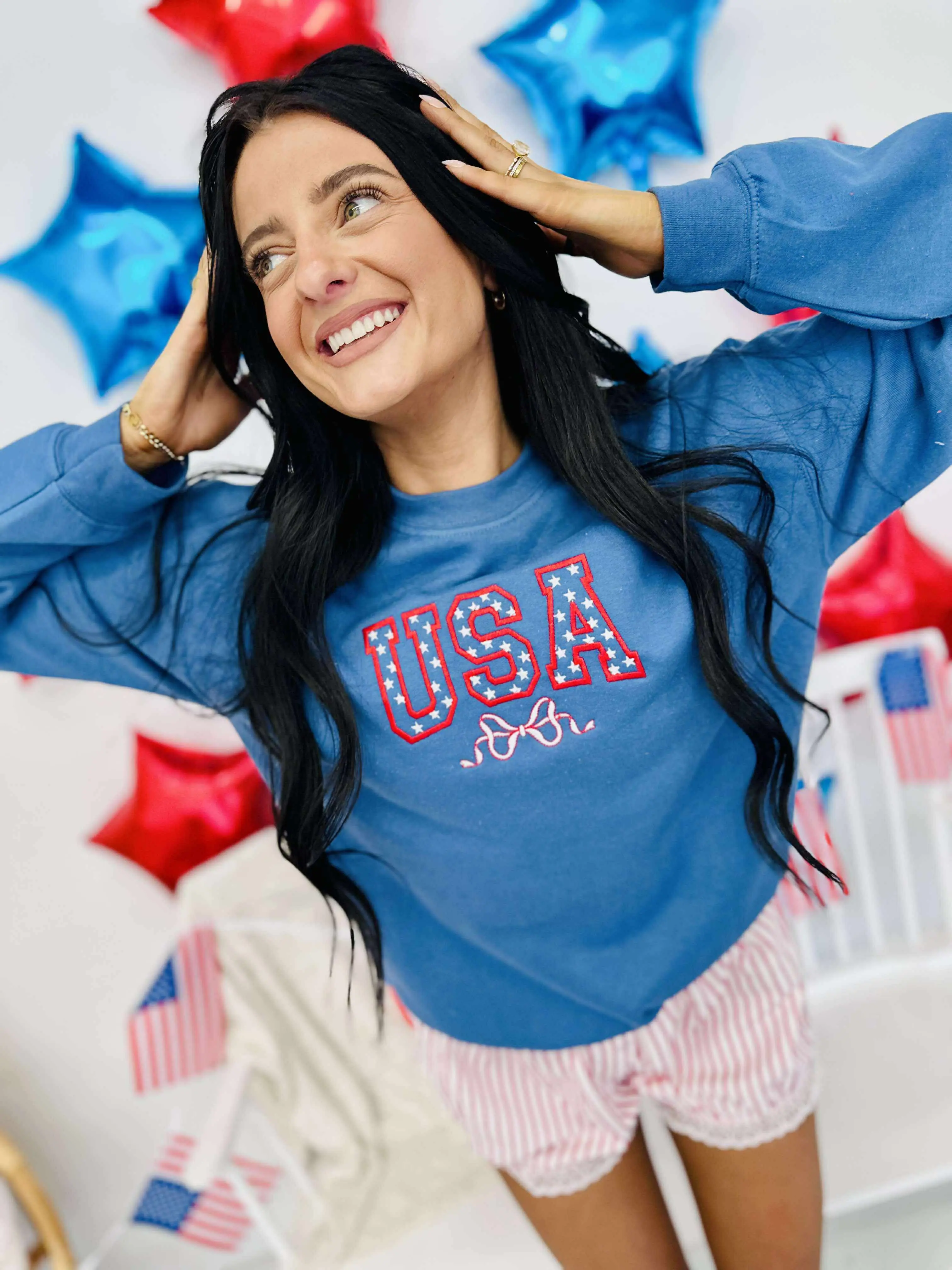 USA BOW APPLIQUE SWEATSHIRT