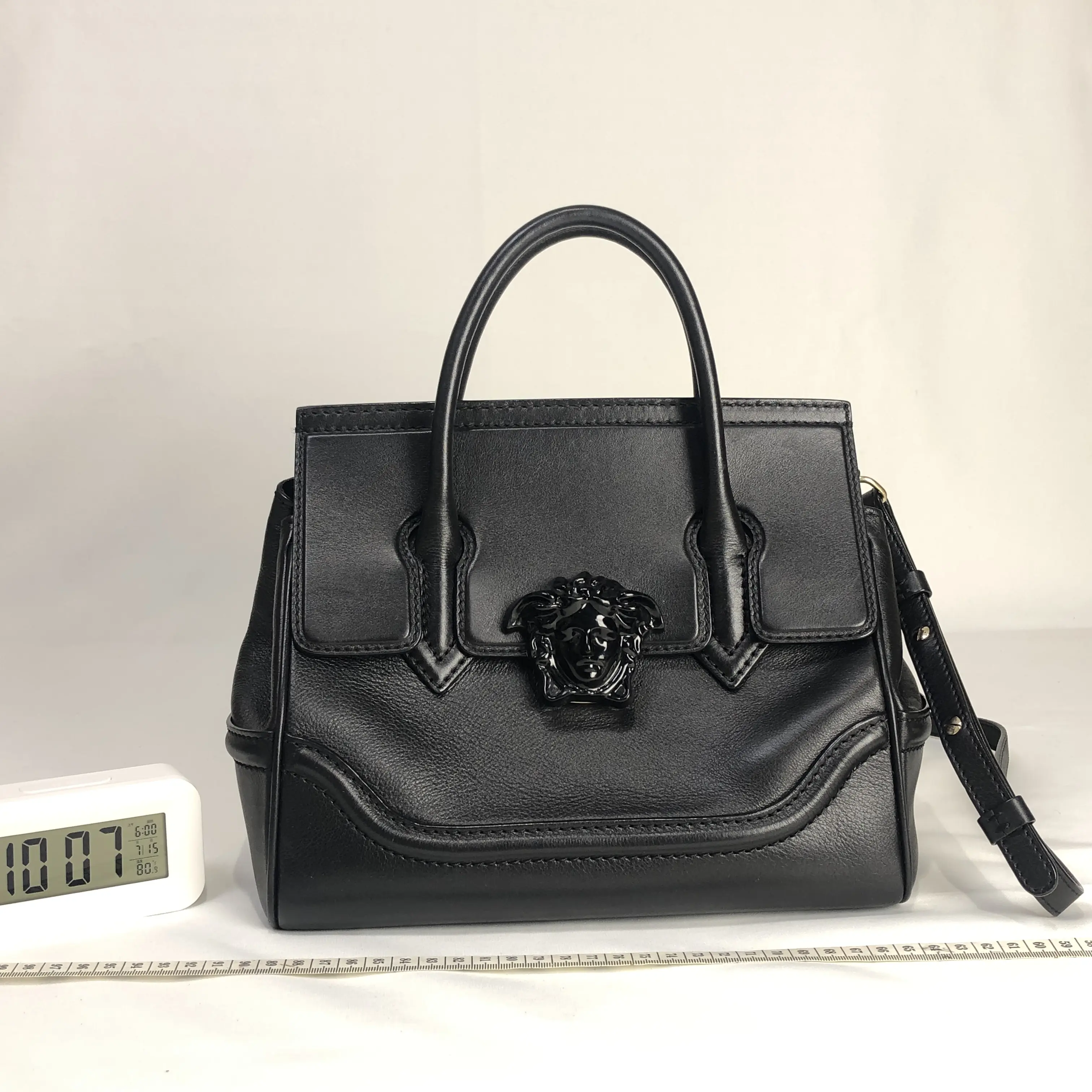 Pre-owned VERSACE leather Shoulder Bags Black Medusa Top Handle Bag 744991