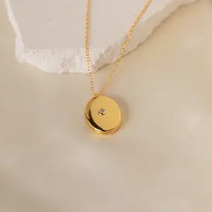 Eliza Oval Locket Necklace by Caitlyn Minimalist - Oval Diamond Photo Pendant Necklace in Gold & Silver - Memorial Jewelry - Mother's Day Gift