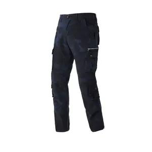 One men's outdoor camouflage multi-pocket cargo pants