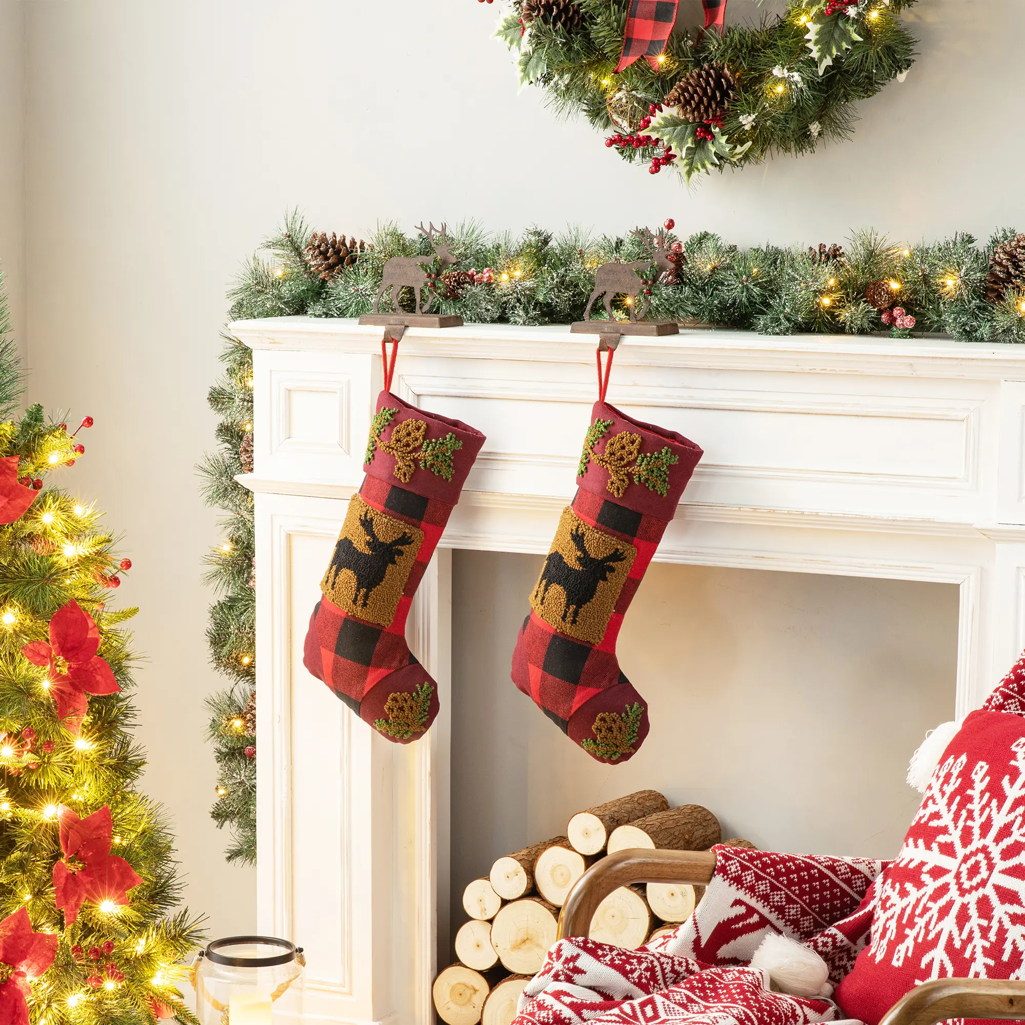 Glitzhome 6.50"H Wooden/Metal Reindeer Stocking Holder