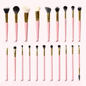 P.Louise Not Sticking To The Script Brush Set