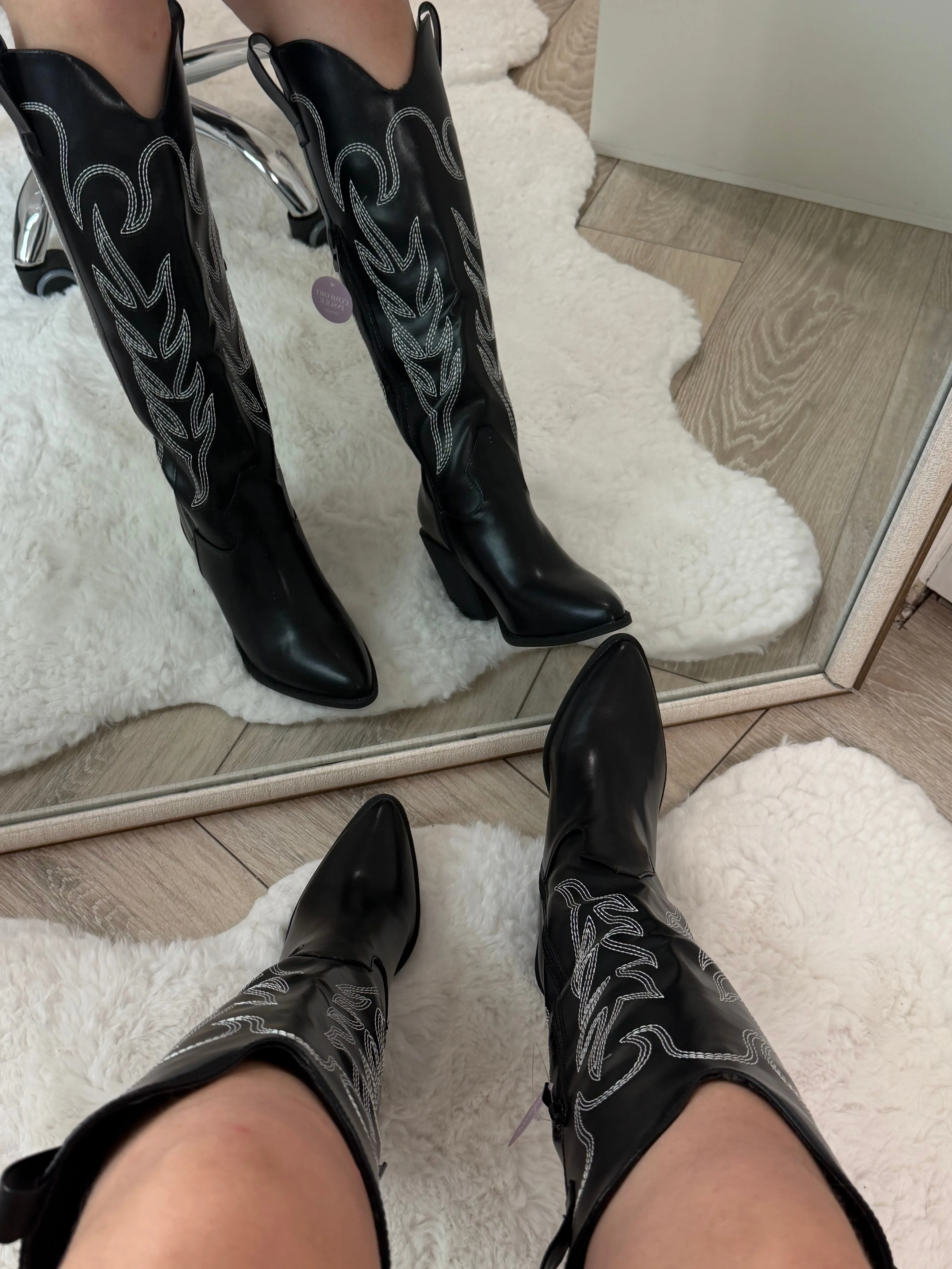 Vanesa Black Boots