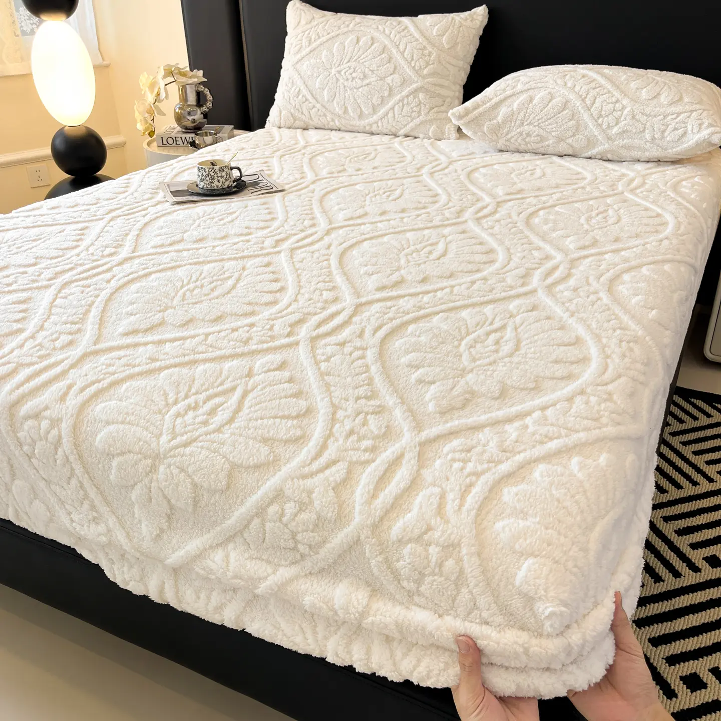 Cozy Fleece Fitted Sheet Set,3 Pcs - Ultra Soft Fuzzy Bed Sheets for Winter, Soft Bedding Sets, Deep Pocket 10'' Velvet Plush Bottom Sheet Only (Anti-Static & Warm), Love