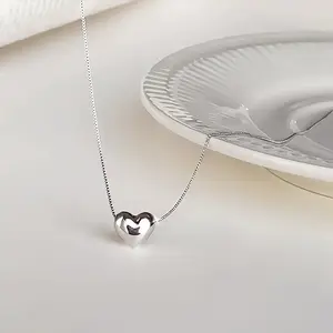 Silver Heart Pendant Necklace for Women&Girls,Fashion Jewelry for Parties&Daily Wear, is versatile for daily wear, and shows warmth as a gift.