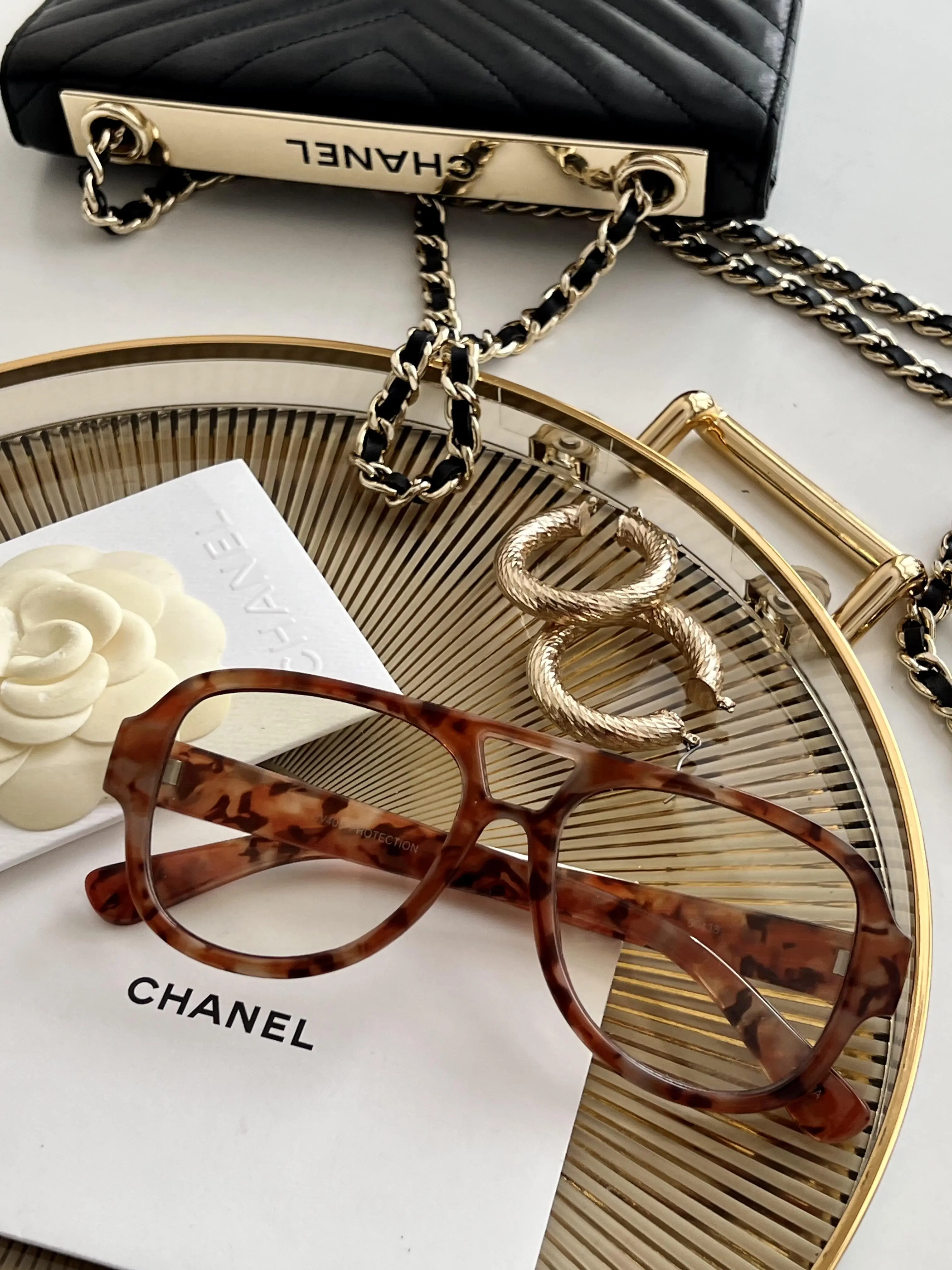 WILD CHERRY SUNGLASSES - Trendy Eyewear Full Sun Protection Super Chic