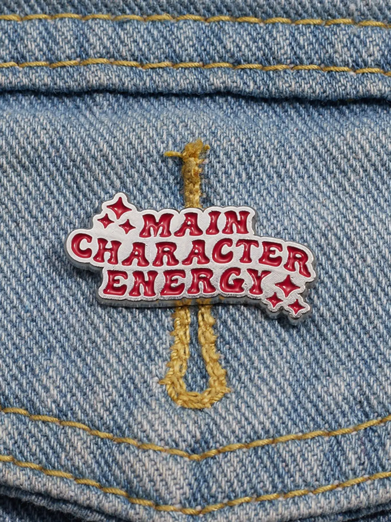 Creative Letter Pattern Brooch Pin, Fashion Alloy Jewelry for Men and Women, Unique Accessories for Parties and Daily Outfits