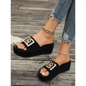 Women's Fashionable Chain Decorated Platform Sandals, Casual Comfortable Lightweight Sandals for Summer, Female All-match Round Toe Sandals for Daily Wear, Walking Shoes
