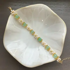 Green Aventurine Beaded Bracelet, Seed Bead Flower Bracelet, Handmade Beaded Jewelry, Dainty Gold Jewelry