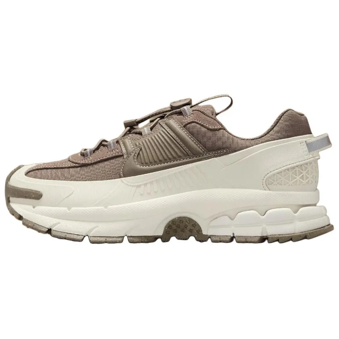 Nike Vomero 5 Roam Women's Waterproof Low-Top Running Shoes for Training and Commuting Trending Shoes, House White Official Shoes to Get / Maison Mihara