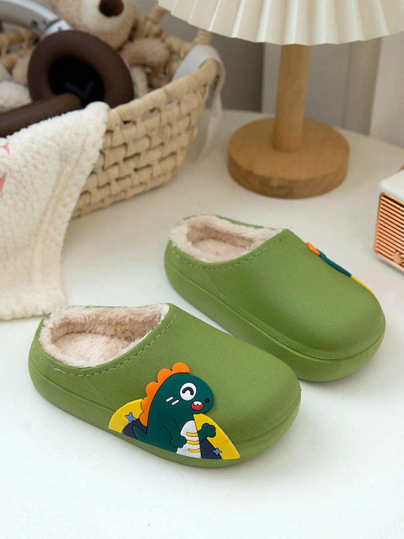 Kids Lightweight Non-Slip Slippers, Cartoon Design, Fun Slippers, Soft Barefoot Shoes, Comfortable & Stylish, Indoor Outdoor Durable Slipper, Toddler House Slippers