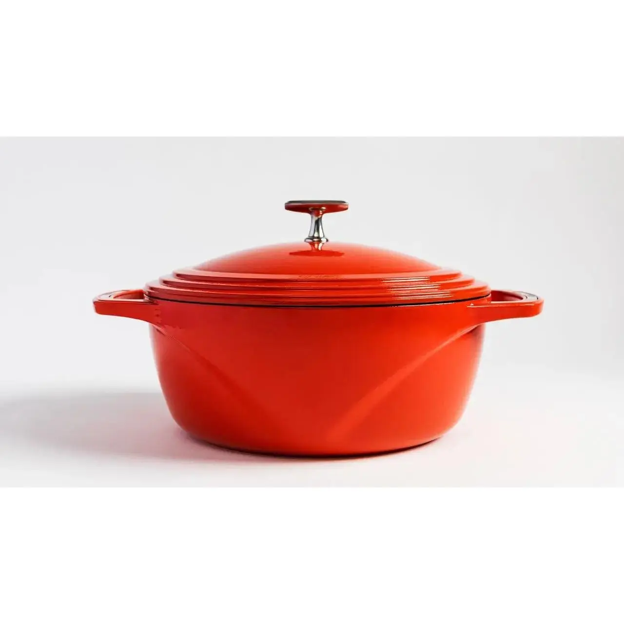 Lodge USA Enamel Dutch Oven, 7.5 Quart