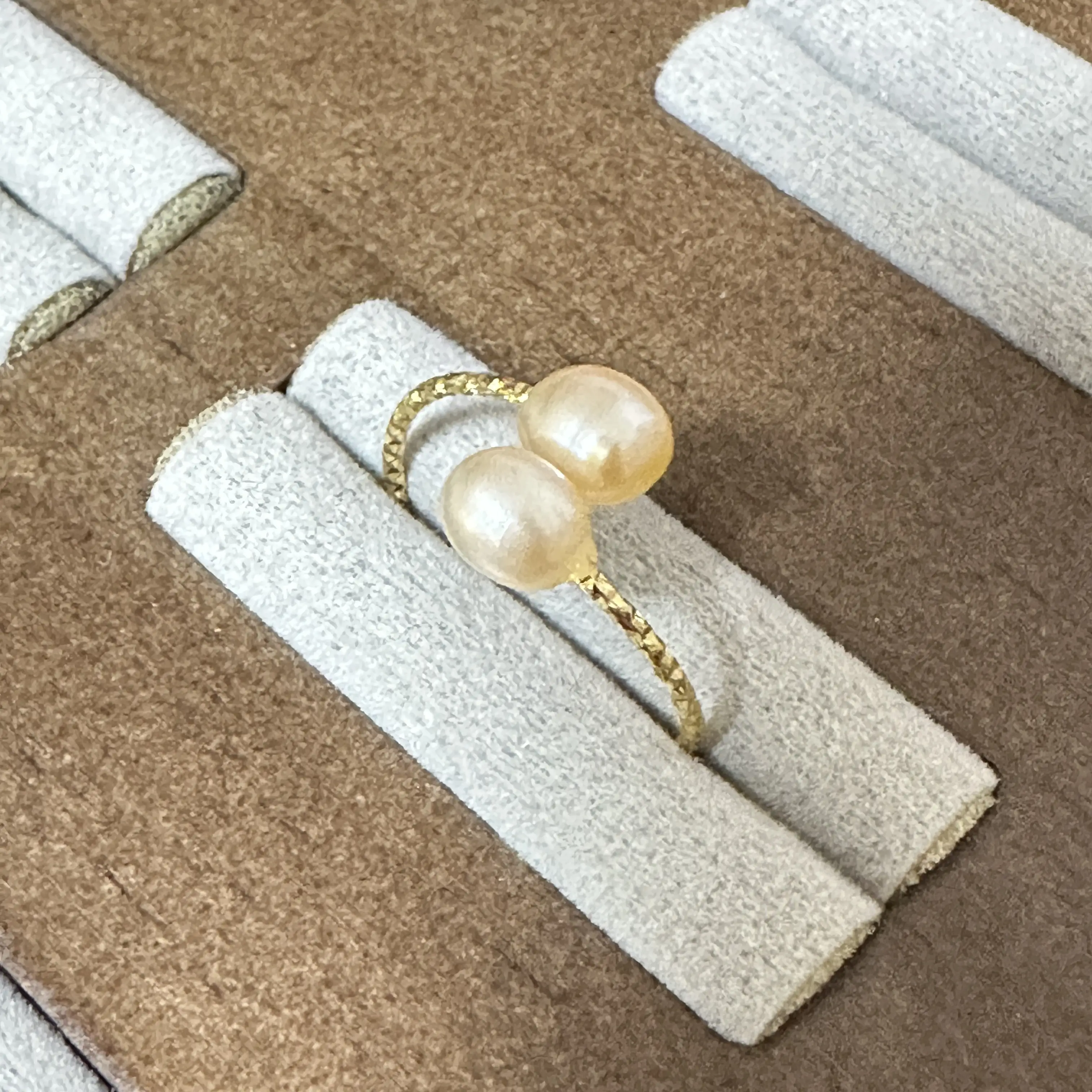 One natural freshwater pearl ring for fall wear