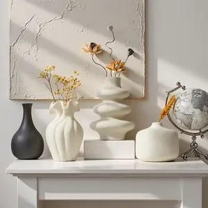 3pcs Bohemian Ceramic Desktop Decorative Bottles, Unique Creative Small Size Home Decoration, Floral Arrangement, Perfect Gift Choice, Flower Arrangement Vase, Home Decor Accessory