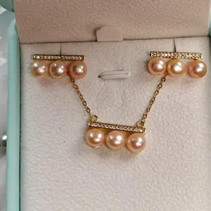 Set99  freshwater pearl necklace and earrings