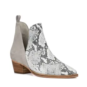 Vintage Foundry Co. Women's Kara Booties - 6.5, WHITE