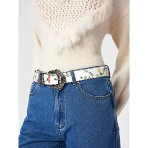 Cider [3 colors, size One Size-One Size] Vintage Flower Embroidery Buckle Belt