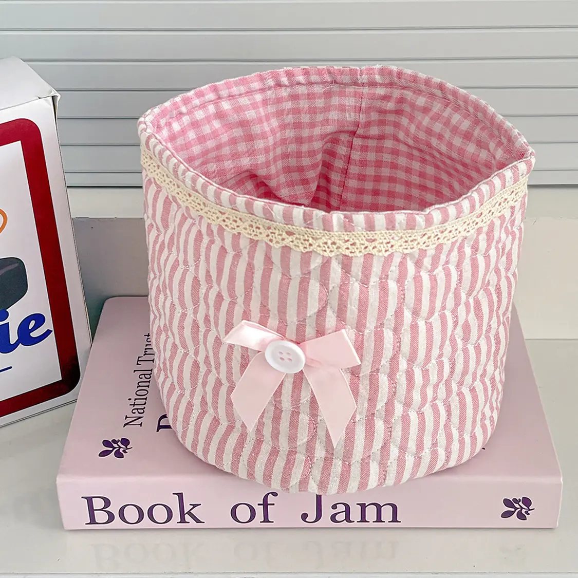 Sweetheart Lace Cylindrical Storage Container – [P