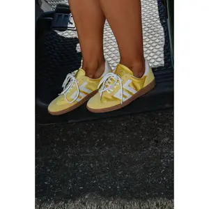 Back 70 Ghost-Banana