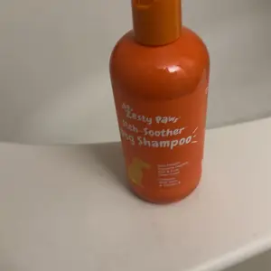 Zesty Paws Itch-Soother Dog Shampoo for All Breeds - Gentle & Effective Ingredients for Squeaky Clean Bath Time