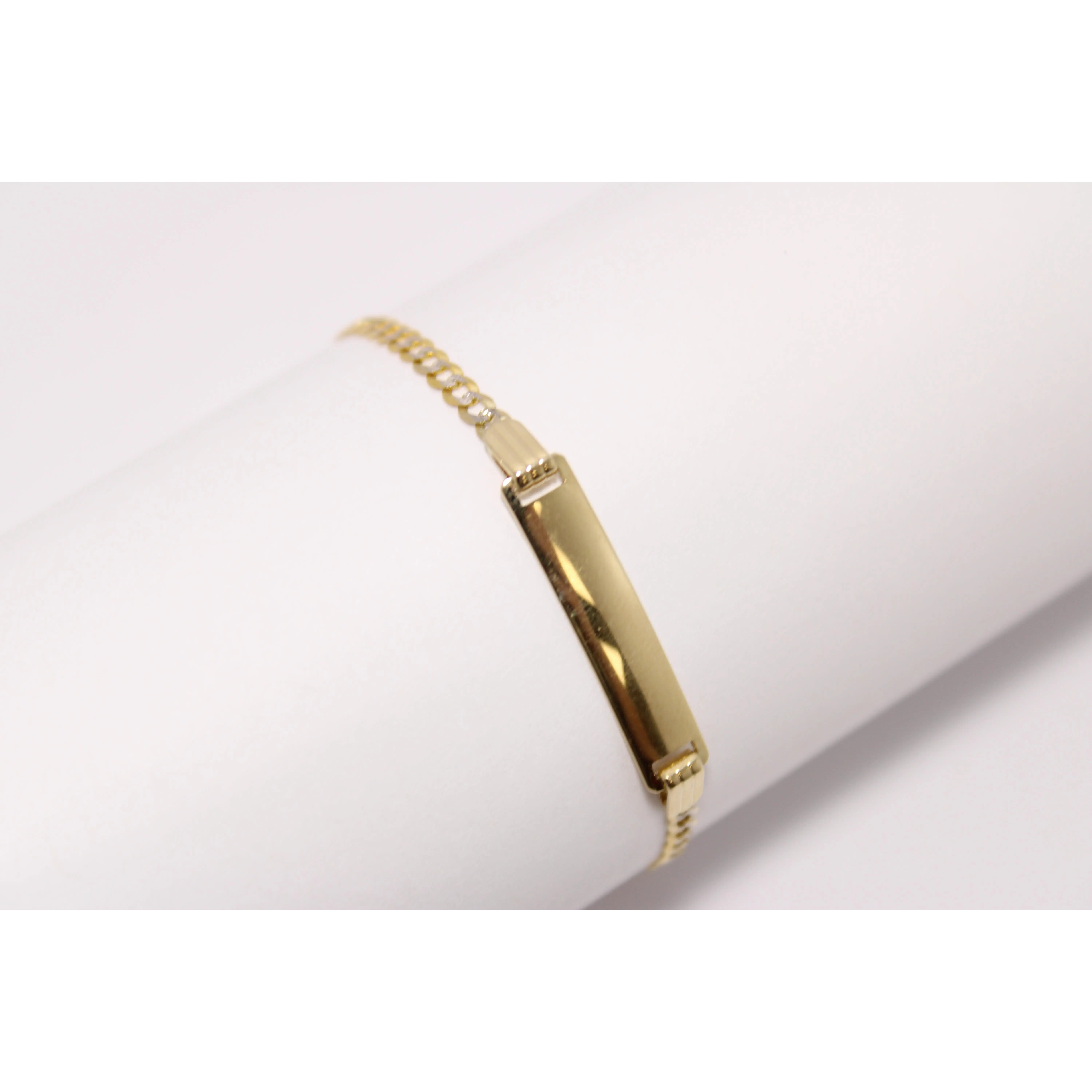 Unisex Children’s 14K Gold Bracelet with Personalized Name Plate