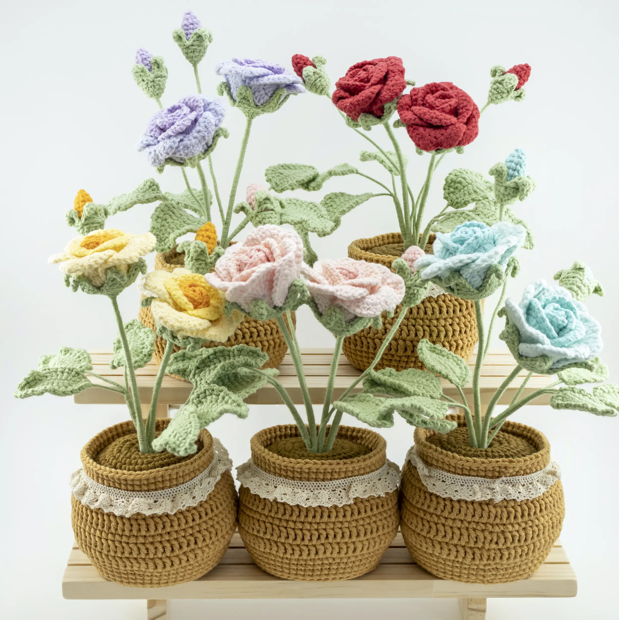 Crochet rose flower pot, amigurumi rose flower decor, forever flower pot, crochet rose flower pot, handmade rose flower pot