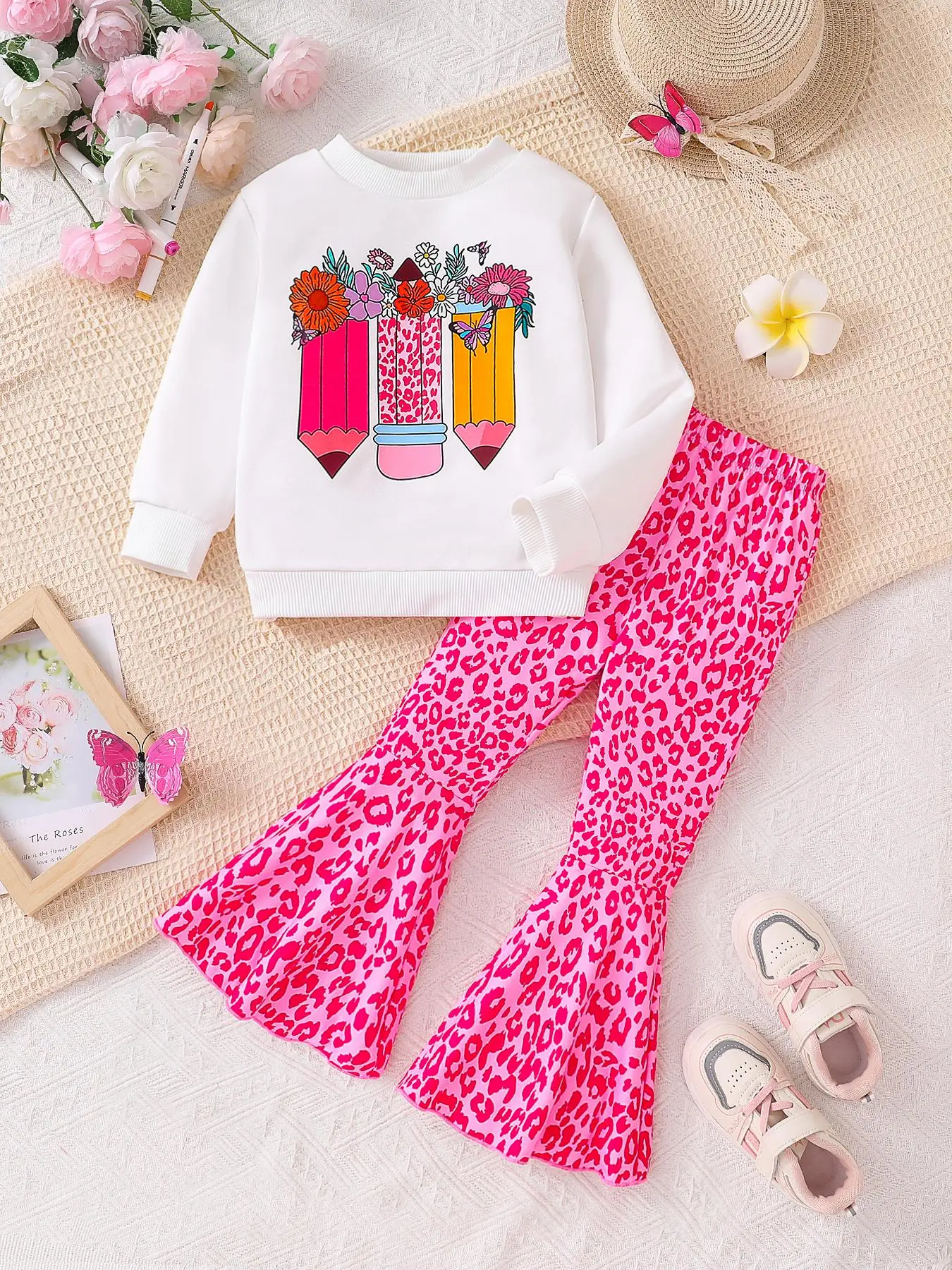 Girl's Cartoon Pencil Print Sweatshirt & Flare Leg Pants Set, Leopard Print Set, Casual Round Neck Long Sleeve Pullover & Bell Bottom Trousers for Spring & Fall, Kids Clothes for Daily Wear, Casual Outfit Set, Casual Fashion Set