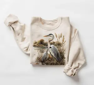 Retro Great Blue Heron Marsh Scene Sweatshirt - 90s Birding Bird Lover Gift - Birds Wildlife Nature Outfit - Boho Unisex Crewneck Sweatshirt