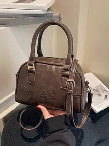 Fashionable niche retro bowling single shoulder crossbody bag, high-end and casual versatile handbag texture, stylish single shoulder crossbody bag is suitable for daily matching, dating, shopping and other scenes, Elegant embossed bag
