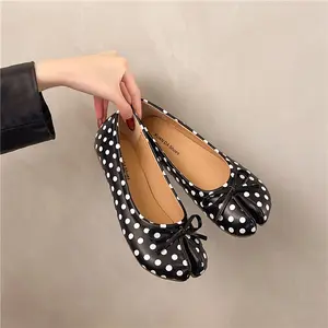 Split Toe Polka Dot Ballet Flats for Women, Bow Knot Decor Soft Sole Slip On Shoes, Comfortable Flat Loafers for All Day Wear, Casual Lightweight Fashion Footwear, Trendy Polka Dot Design Shoes for Daily & Office
